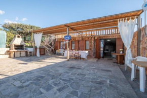 1-minute walk to the beach- Large equipped villa Villasimius